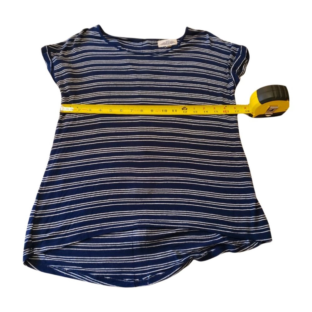 Hippie Rose Short Sleeve Blue & White Top w/ Zipper Back | Size M - Picture 10 of 13